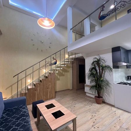 Dublex Apartment In Yerevan Komitas D1 Esterno foto