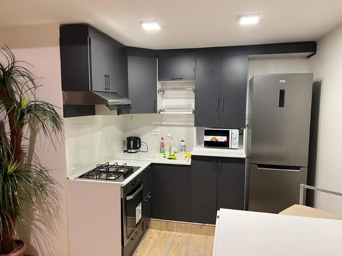 Dublex Apartment In Yerevan Komitas D1 Esterno foto